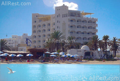 Dreams Beach Hotel 